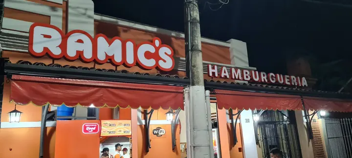 Ramics Hamburgueria — Letreiros e letras-caixa